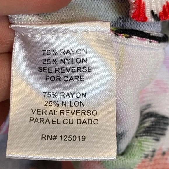 Joseph A Floral Knit Cardi - Picture 5 of 7